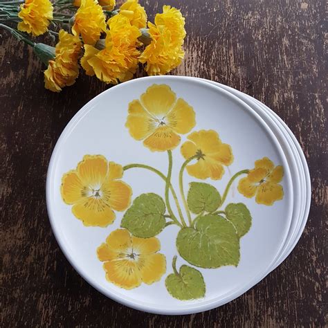 Flower Time By Noritake Progression China Vintage Luncheon Plates