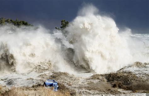 G Sequ Ncia De Fotos Mostra Impacto Do Tsunami Em Praia Do Jap O