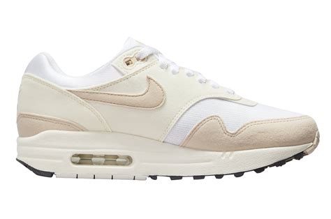 Nike Wmns Air Max Pale Ivory Dz Kicksonfire