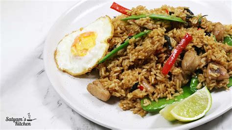 Spicy Thai Basil Chicken Fried Rice Satyam S Kitchen