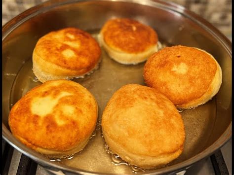 Быстрые пирожки на кефире с яйцом и зелёным луком от Домашняя Кулинария