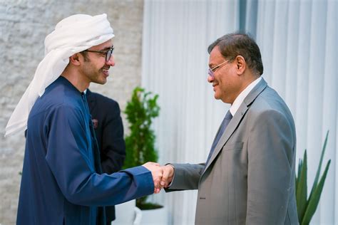 uae foreign minister meets dr hasan emphasizes  partnership