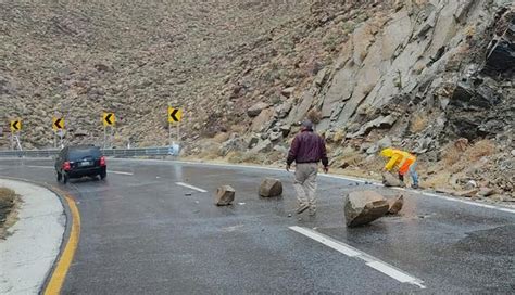 Retiran Piedras De La Autopista Centinela La Rumorosa Uniradio Informa