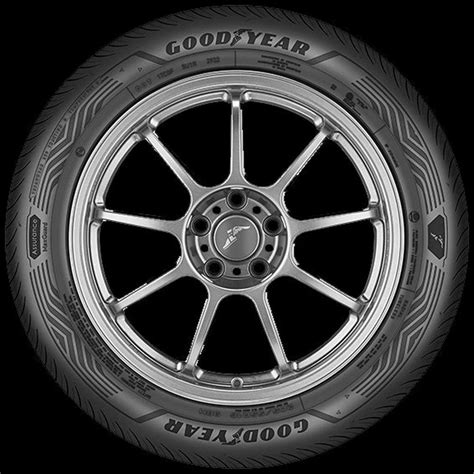 Goodyear Assurance Maxguard Car Tyre 17565 R15 At ₹ 5200piece In New