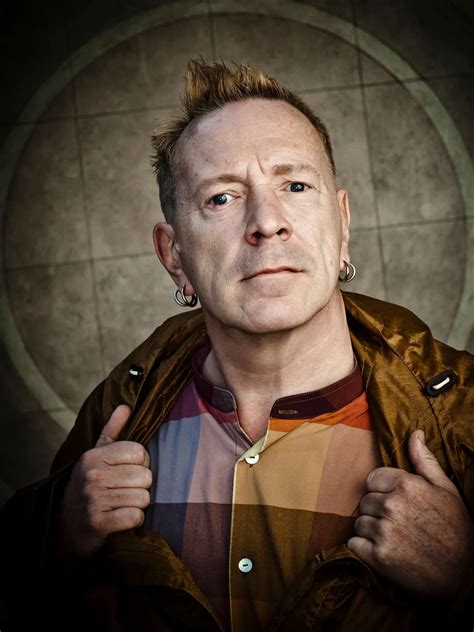 Johnny Rotten De Anticristo Punk Con Los Sex Pistols A Enfermero 24