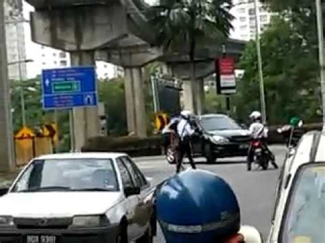 Woman Protesting By Stripping Naked In Kuala Lumpur Perempuan