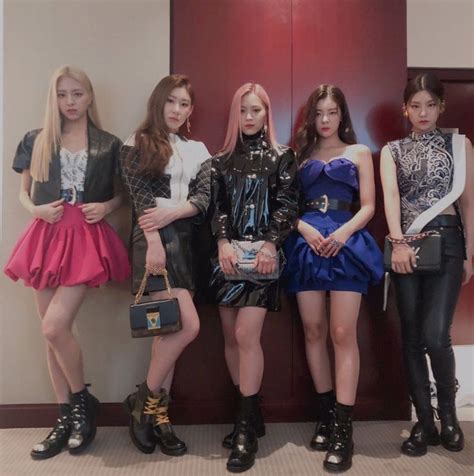 Itzy Show Off Their Fashion Sense At Louis Vuitton Spring Summer 2020