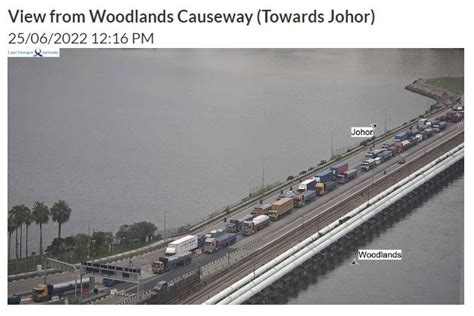 Heavy Traffic On S Pore Johor Causeway As June School Holidays Come To