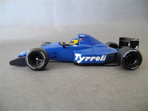 Tyrrell Ford 018 1989