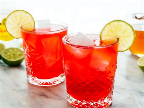 9 Mediterranean Diet Drink Recipes For Healthier Sips