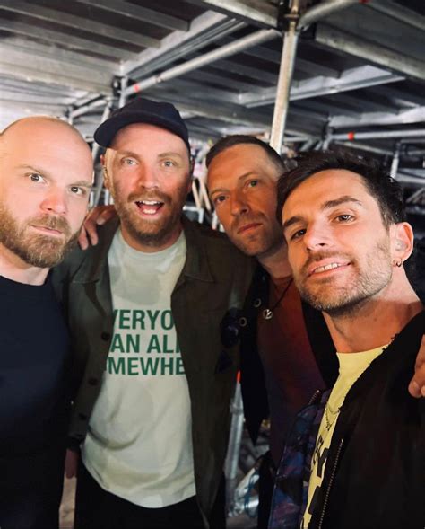 Coldplay Anuncia Adiamento De Todos Os Shows No Brasil Para 2023 Por