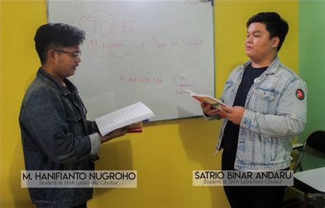 Students Generasi Mandiri English Course Of TOEFL Specialist