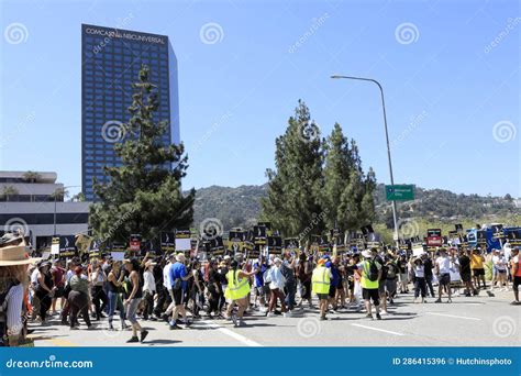 SAG AFTRA And WGA Strike Editorial Photo Image Of Celebrity 286415396