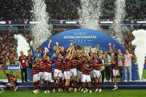 Flamengo Vence O Olympiacos No Maracanã E Conquista Título Inédito Do