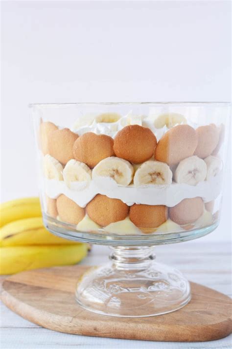 Banana Pudding Trifle - The Rebel Chick