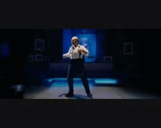 Tom Cruise Dance as Les Grossman in Tropic Thunder - Extended - Music ...