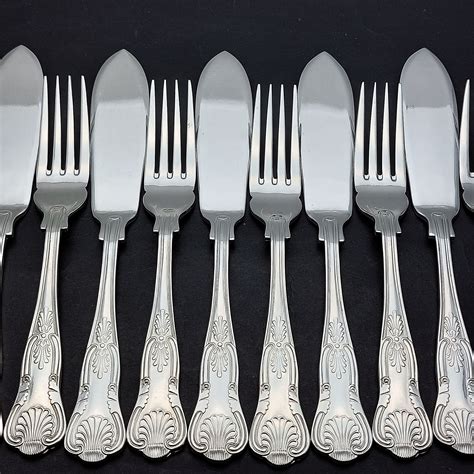 Kings Pattern 12pc Silver Plated Fish Cutlery Set Viners Vintage