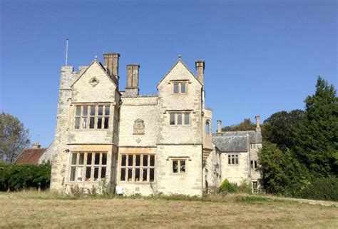 Press Release Bvi Registered Company Neglects Historic Wiltshire Mansion