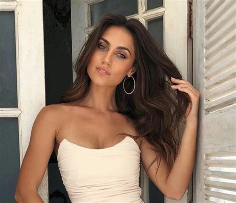 Steph Rayner Bio Age Height Weight Husband Net Worth Measurements Wiki