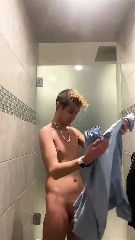 Vídeos Porno de Duchas Películas de Sexo XXX gay Gratis xHamster