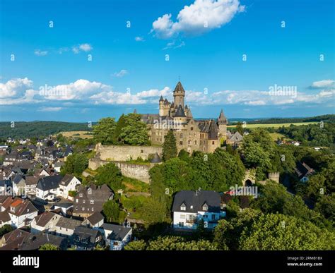 German castle medieval trees hi-res stock photography and images - Alamy