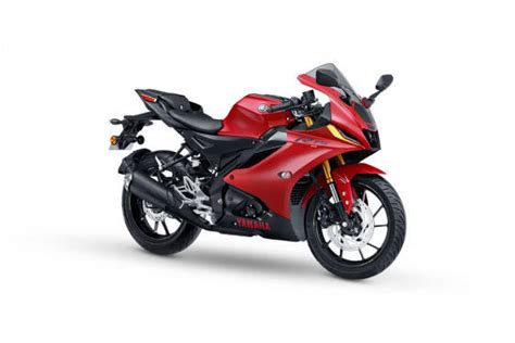 Yamaha R15 V4 Metallic Red On Road Price Rto Insurance Features Colours Mileage And Faqs