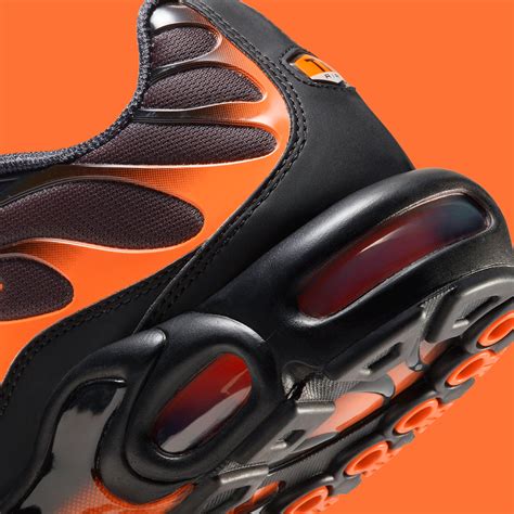 Nike Air Max Plus Black Orange DD7111-002 Release | SneakerNews.com