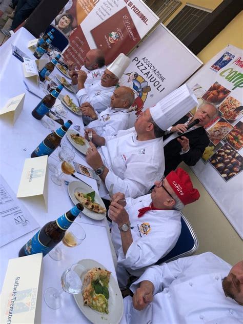 Contest Un Pizzaiuolo Per Procida C Anche Il Petronio Di