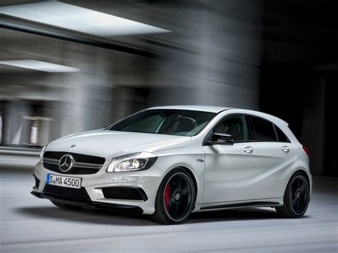 Mercedes Benz A Amg Officiellement Compacte Et Costaude Galerie