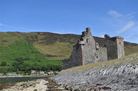 Solve Lochranza Castle Arran Jigsaw Puzzle Online With Pieces