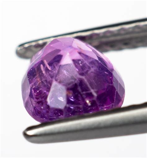 No Reserve Intense Vivid Purplish Pink Sapphire 1 20 Ct Catawiki