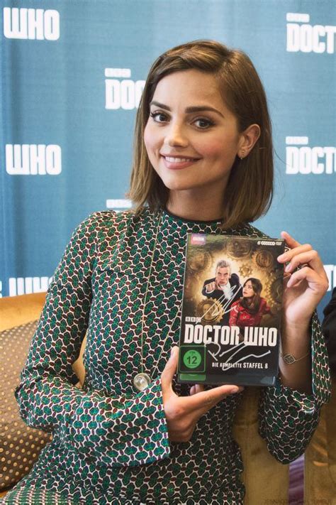 Lina Ochoa Adl Kullan C N N Clara Doctor Who Panosundaki Pin