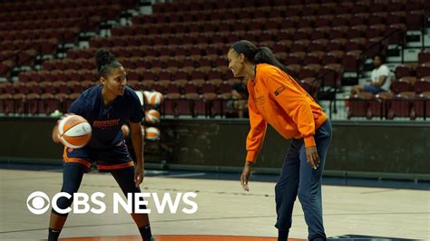 Wnba Stars Dewanna Bonner And Alyssa Thomas Become Power Couple On And