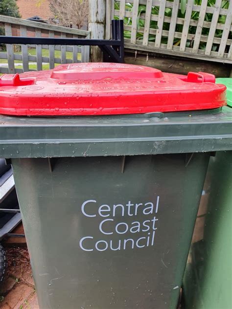 Central Coast Council To Introduce Food And Garden Organics Bin Daily