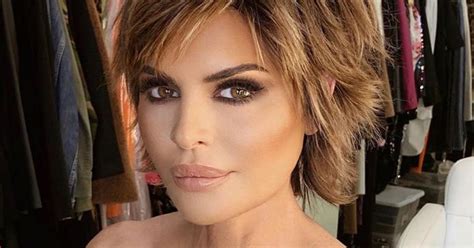 Does Lisa Rinna Wear A Wig Is The Rhobh Stars Signature Look Real