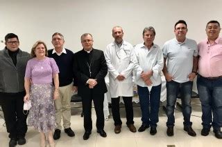 DOM SÉRGIO VISITA HOSPITAL MATERNIDADE ALBERT SABIN E PRESIDE A SANTA