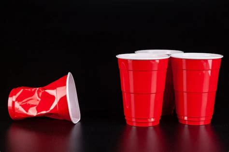 Juego De Los Vasos Rojos Juegos Con Vasos Gabriella Gabb