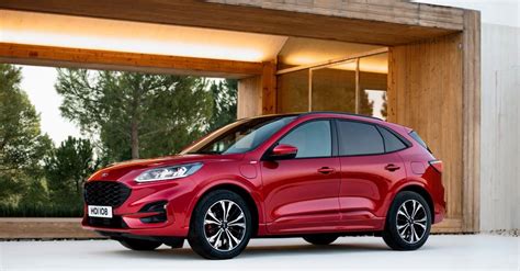 Ford Kuga με χαμηλό επιτόκιο 2 99 και όφελος ανταλλαγής 2 140