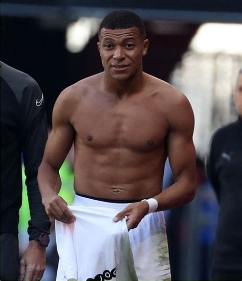 Soccer Bulge On Twitter Kylian Mbapp Sport Inspiration Club World Cup