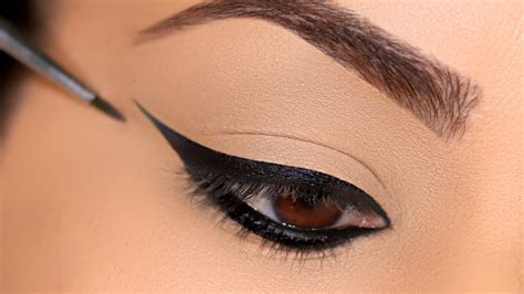 Eye Pencil Vs Liquid Liners Vs Gel Liners… How And When To Use