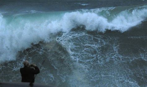 En imágenes el primer temporal de este invierno azota Galicia