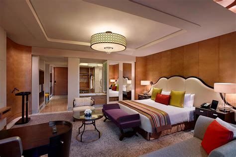 Luxury Hotels & Resorts in Chennai | ITC Grand Chola, a Luxury ...