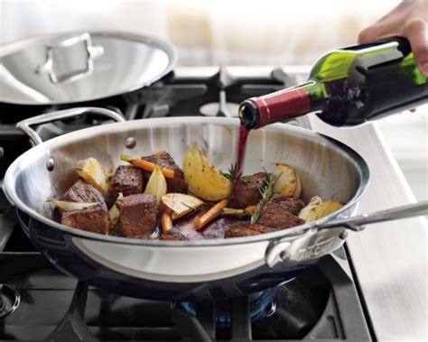 Free Technique Classes: Learn to Sauté - Williams-Sonoma Taste