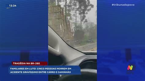 Trag Dia Na Br Colis O Entre Carro E Caminh O Mata Cinco Pessoas