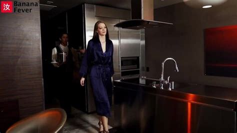 Rich Girl Gets Full Service Fuck From Asian Room Concierge Bananafever Xasiat