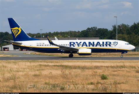 Ei Fod Ryanair Boeing As Wl Photo By Yardel Koschek Id