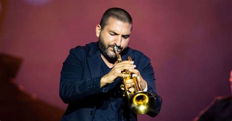 Alpes Su Os E Veleiros S O Decora O M Gica Para Ibrahim Maalouf No