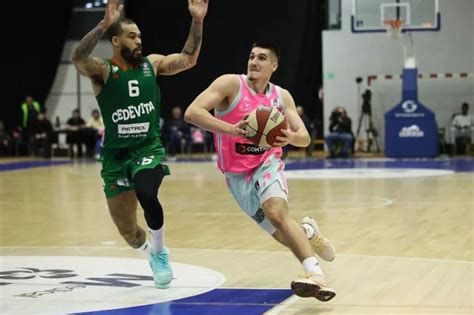miljenovic potpisao foto tiketba