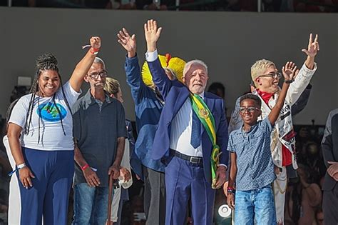 Coluna O Tempo Urge E Brasil De Fato Rio Grande Do Sul