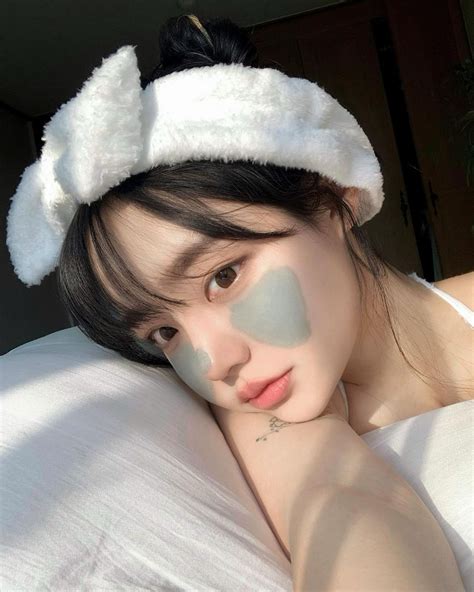 남다영 on Instagram 왜요 제가 할로윈날 집에서 팩하고 있는 집순이처럼 보이나요 마이달리아